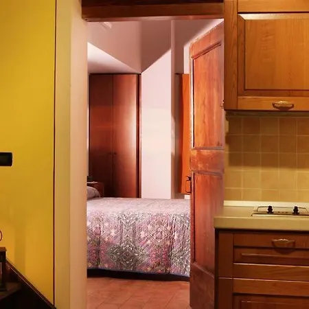 Sleeps 2 Pool Wifi T764302 公寓
