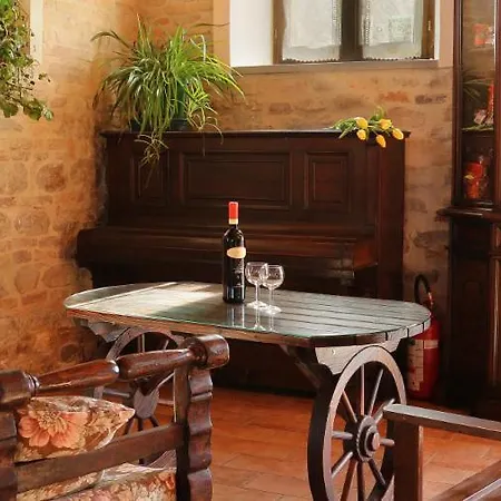 Sleeps 2 Pool Wifi T764302 *