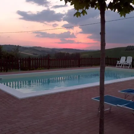 公寓 Sleeps 2 Pool Wifi T764302 Casa Vici