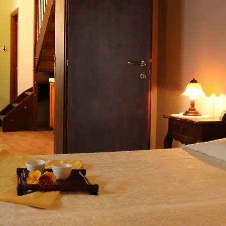 Sleeps 2 Pool Wifi T764302 * Casa Vici